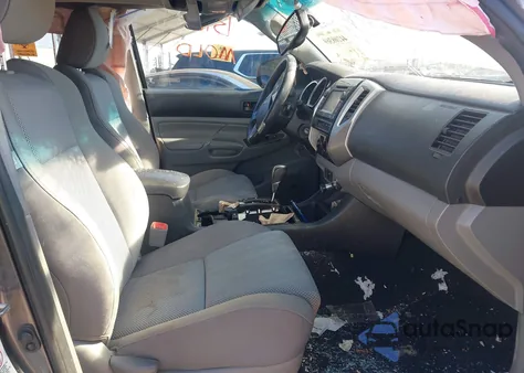 2013 Toyota Tacoma Prerunner V6 z USA, uszkodzony, nr VIN 3TMKU4HN2DM037431